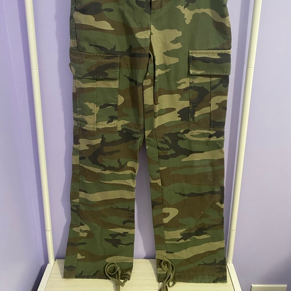 Forever 21 Camo Print Joggers - Picture 3 of 7